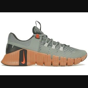 NWT Nike Free Metcon 5 Men’s Shoes Sz 10.5 Mica Green/Campfire Orange DV3949301